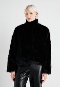 Vero Moda VMMONROE SHORT JACKET - Zimska jakna - black