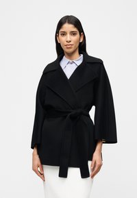 Elisabetta Franchi Κοντό παλτό - nero