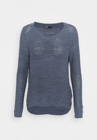 Pull en maille bleu foncé à manches longues, col rond et motif texturé. Comprend un ourlet côtelé et une étiquette de marque en bas.
