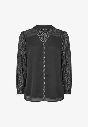 Blusa nera con scollatura a V, maniche lunghe in chiffon con paillettes, e una fila di borchie decorative lungo il centro anteriore. Tessuto liscio.