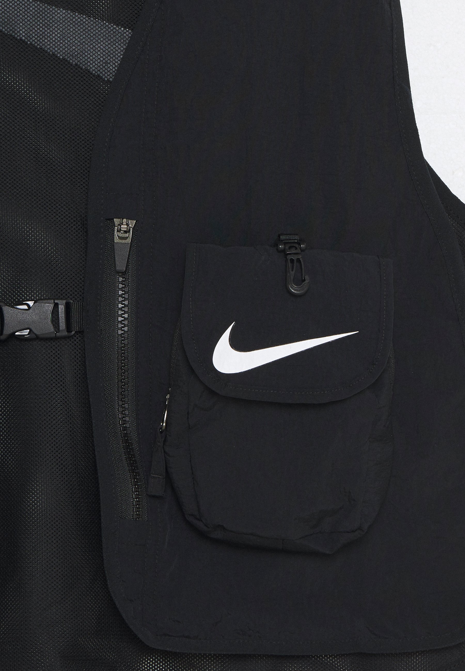nike performance vest