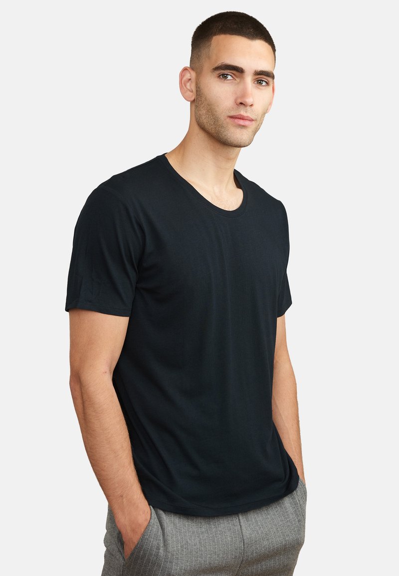 Danish Endurance TShirt basic black/schwarz Zalando.de