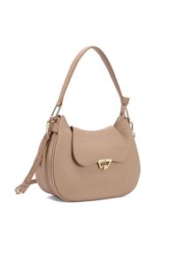 Borsa a tracolla in pelle beige con finitura texturizzata, forma arrotondata, hardware dorato sul gancio e una sola tracolla.