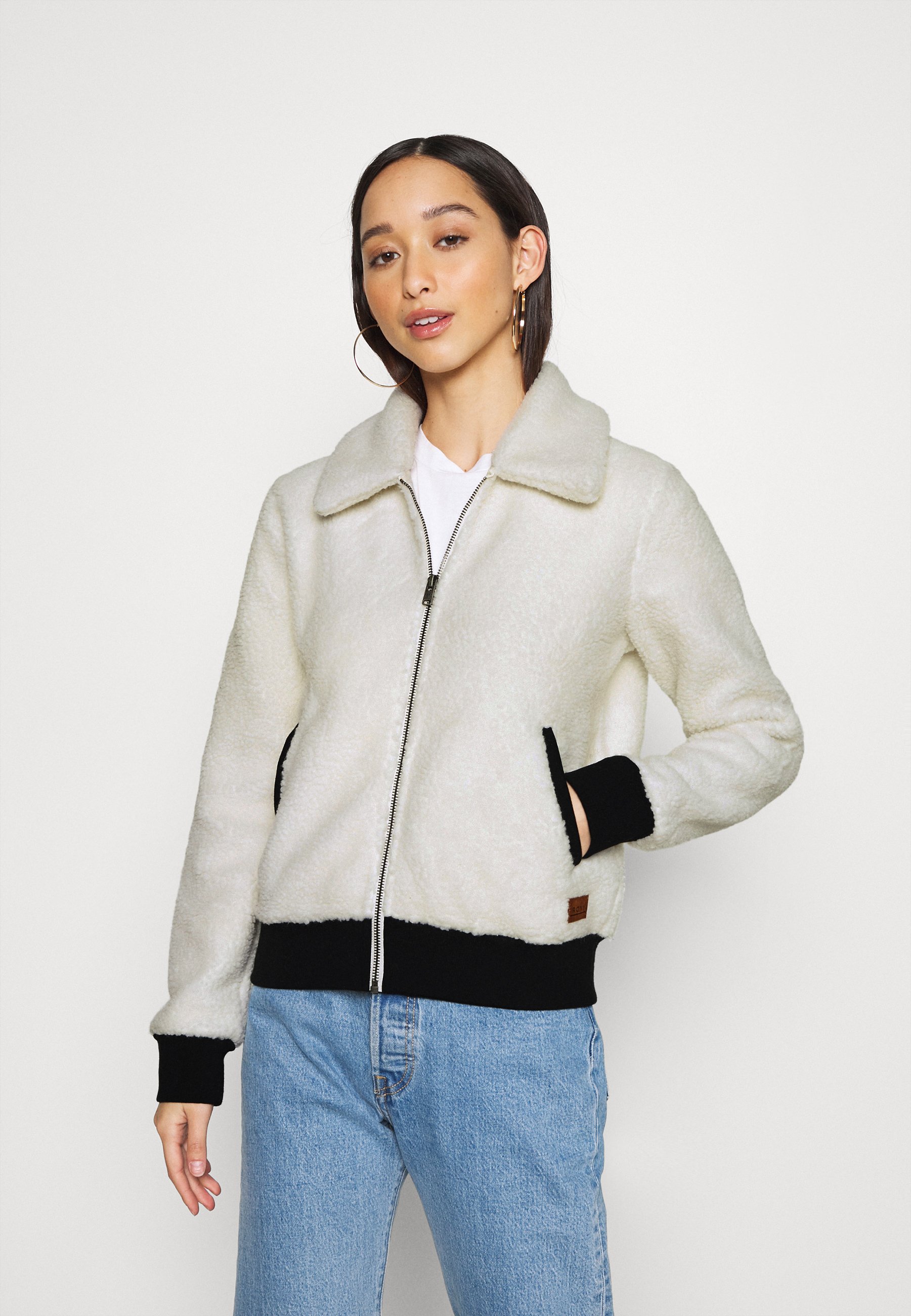 white summer jacket womens