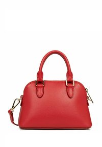 Sac à main en cuir rouge avec deux anses supérieures, une surface texturée, des accessoires en métal doré, et une bandoulière amovible. Forme compacte et arrondie.