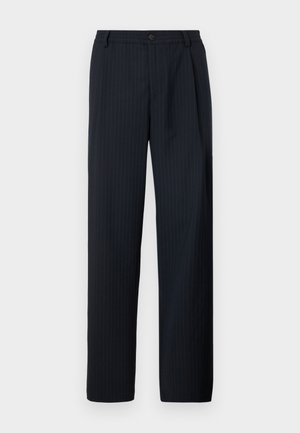 Pantaloni navy a righe sottili realizzati in tessuto leggero, con chiusura a bottone e gamba dritta. Texture liscia su tutta la superficie.