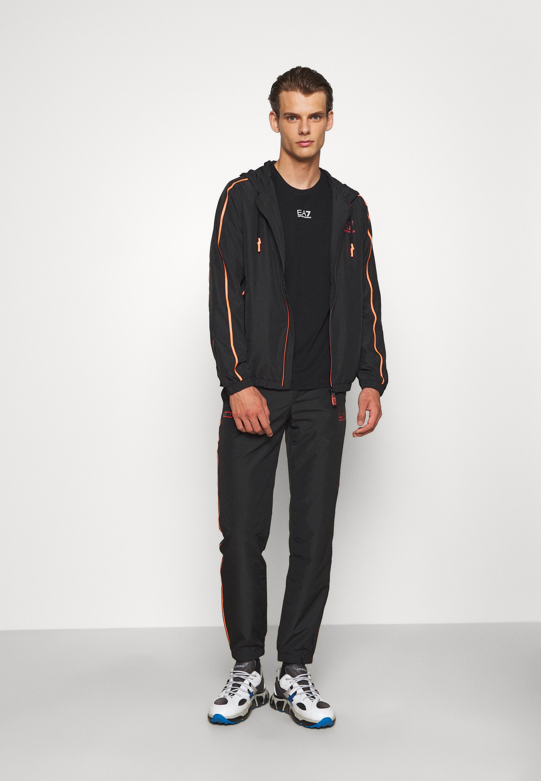 Sportivi EA7 - EMPORIO ARMANI Donna - 6KTP51 TJ6PZ NERO