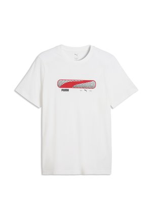 Weißes kurzärmliges T-Shirt mit rotem Puma-Logo und dem Text "PUMA EST. 1948" zentriert auf der Brust.
