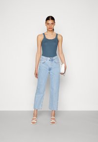 Rosemunde BABETTE DEEP BACK - Top - mountain blue