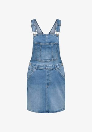 Robe salopette en denim bleu clair avec bretelles réglables, poche poitrine avant, poches latérales et détails à boutons sur fond blanc.