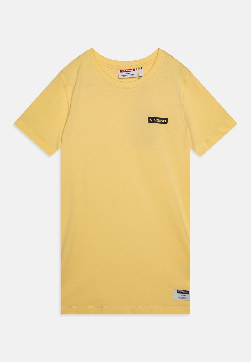 Κίτρινη βαμβακερή μπλούζα T-shirt με κοντά μανίκια, στρογγυλή λαιμόκοψη και ένα μαύρο ορθογώνιο λογότυπο "Vingino" μπροστά. Έχει απλό σχέδιο.