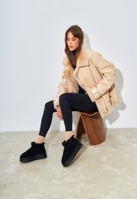 Cesare Gaspari Bottes de neige - black