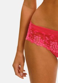 Simone Pérèle - Figi