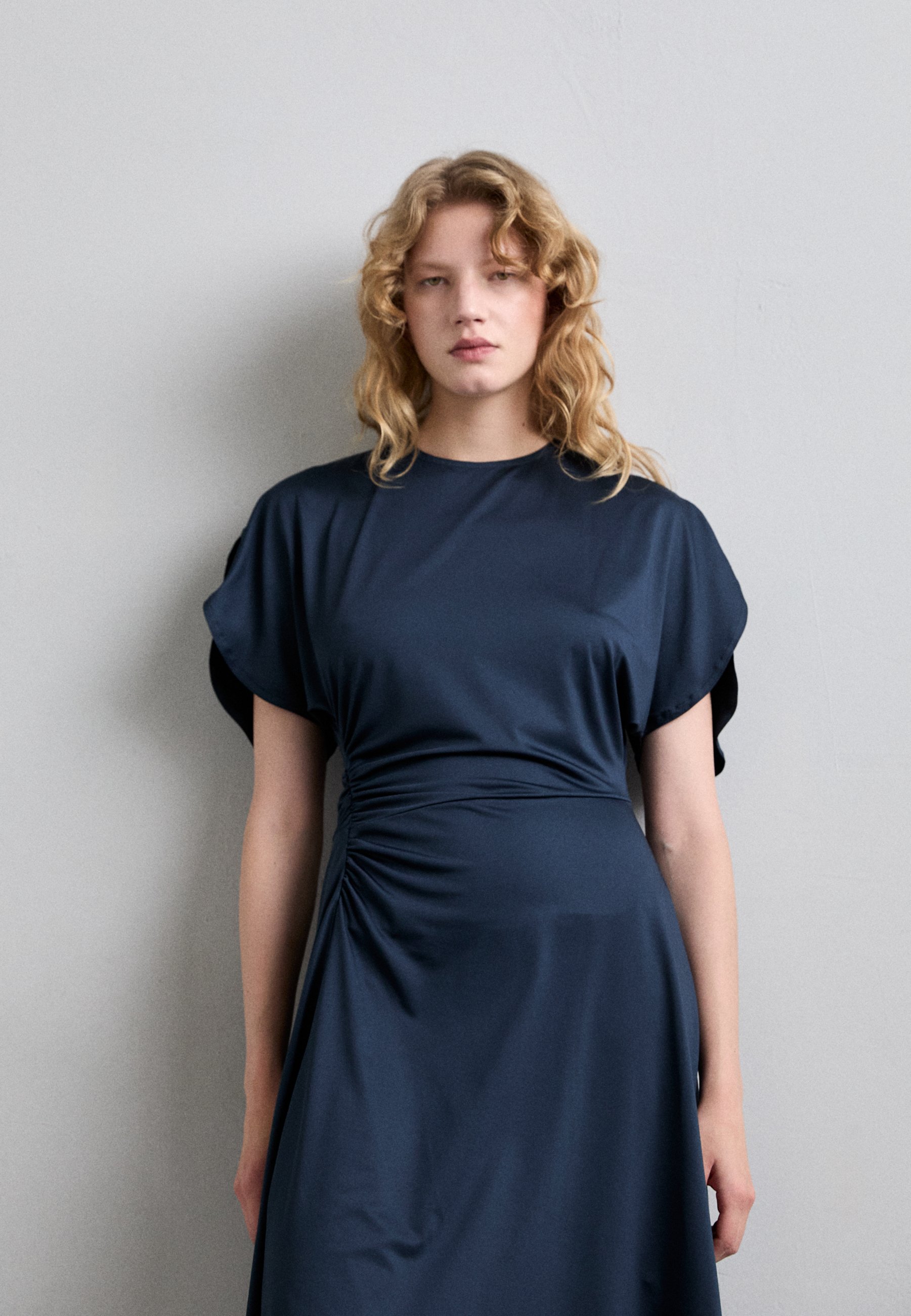 関税送料込Victoria Beckham Crew Neck Dress Victoria Beckham Crew Neck Dress | Shopbop