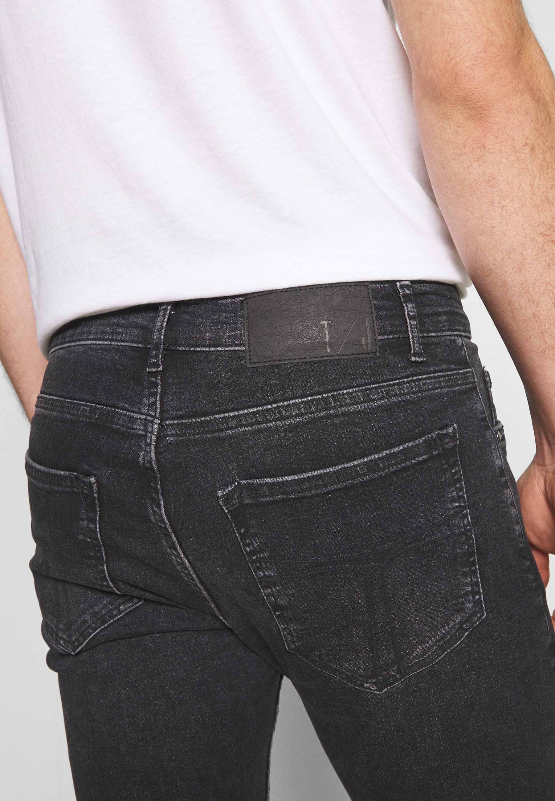 Tiger of Sweden Jeans EVOLVE - Prigludę 