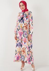 Unselected, fuchsia