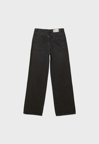 Črne široke jeans hlače, izdelane iz denima, z visokim pasom, dvema zadnjima žepoma in ravnim krojem. Klasična zasnova z minimalno kovinsko opremo.