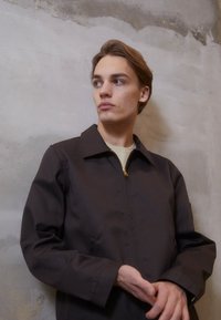 Dickies - UNLINED EISENHOWER REC - Summer jacket - dark brown Thumbnail Image 1