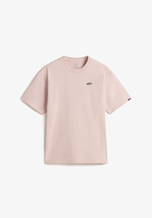 T-shirt en coton rose clair avec des manches courtes et un col rond, arborant un petit logo noir Vans sur la poitrine. Design basique, sans motifs.