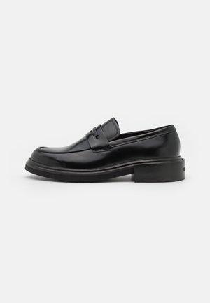 Biznesowe loafersy
