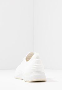 Tamaris Fashletics Trainers - white