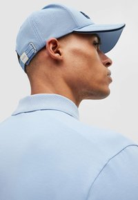 BOSS Cap - open blue thirtyeight