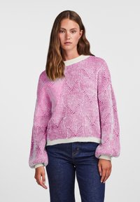 Pieces PCJENNA O NECK - Strikkegenser - whitecap gray/festival fuchsia