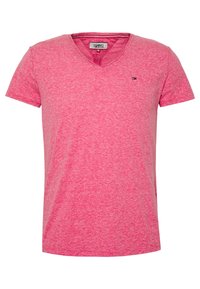 Rosa melange kortärmad V-ringad T-shirt i mjuk bomull. Har en liten broderad logotyp nära halslinningen. Ledig passform.