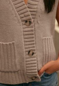 Next BUTTON - Vest - neutral