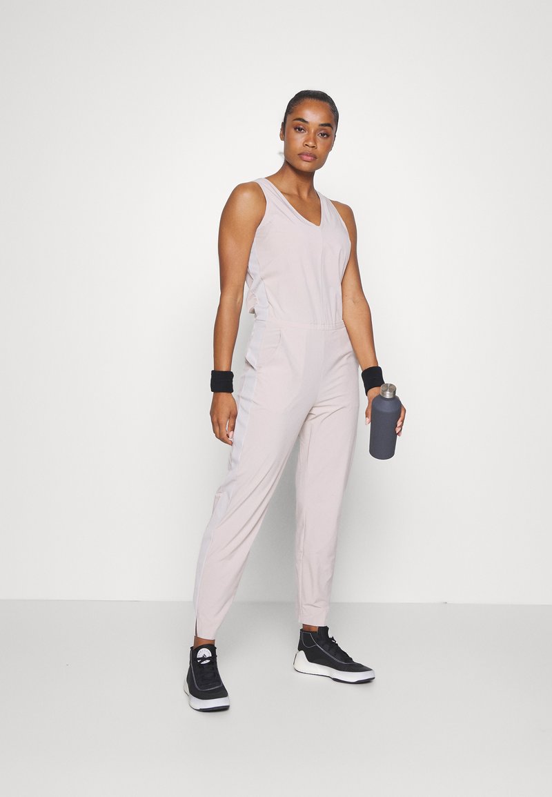 Damen Sportbekleidung | Athleta BROOKLYN Jumpsuit abalone grey/grau - TK55190 Damen Sportbekleidung | Athleta BROOKLYN Jumpsuit abalone grey/grau - TK55190