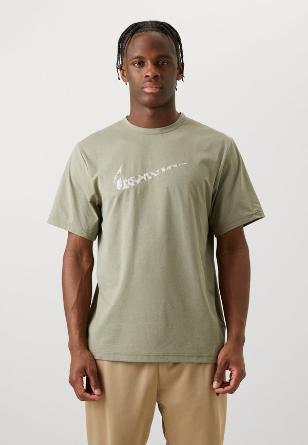 HYVERSE - Sports T-shirt - light army4