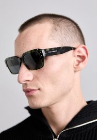 Valittu, havana green/dark grey