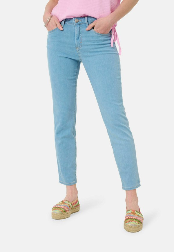 STYLE SHAKIRA - Jeans Slim Fit