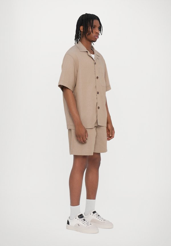 CAMP COLLAR SHIRT - Shirt - hazel beige3