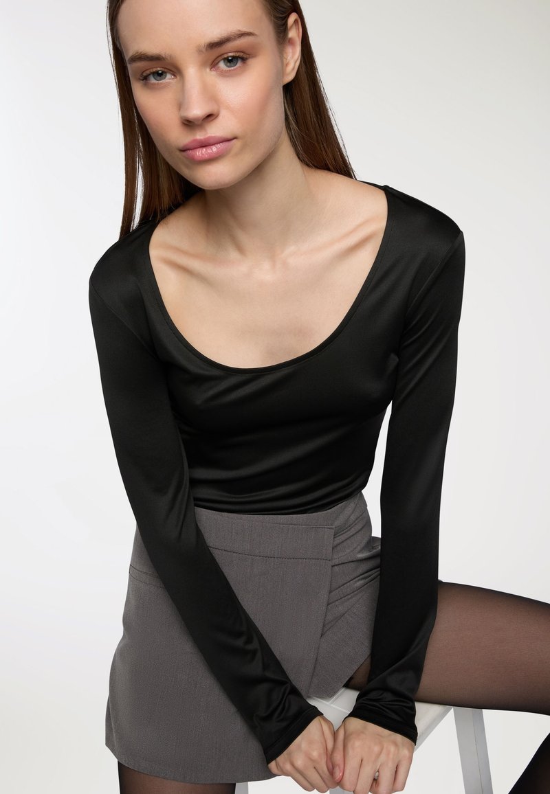 Maglia Classica Con Gheroni Di Mesh, Scollo A Girocollo E Maniche Lunghe, Nero | Ulla Popken - Foto 9