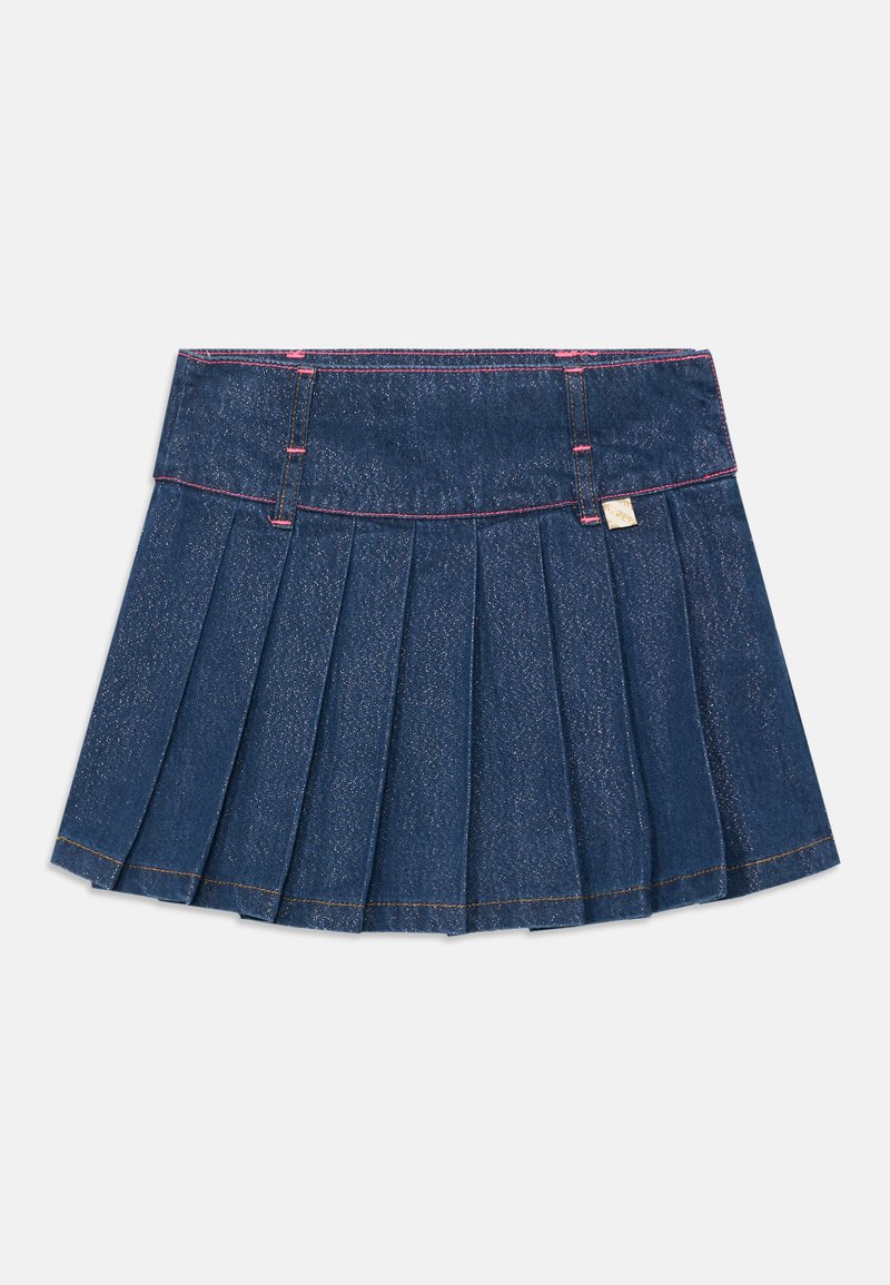 Gonna di jeans plissettata di colore blu scuro con cuciture rosa a contrasto, dotata di un girovita arrotondato e dettagli con etichetta dorata.