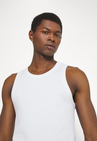 DRYKORN NATHAN - Top - white