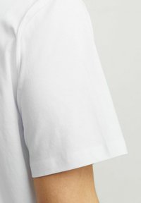 Jack & Jones JORVESTERBRO PICTURE CREW NECK - Apdrukāts T-krekls - bright white