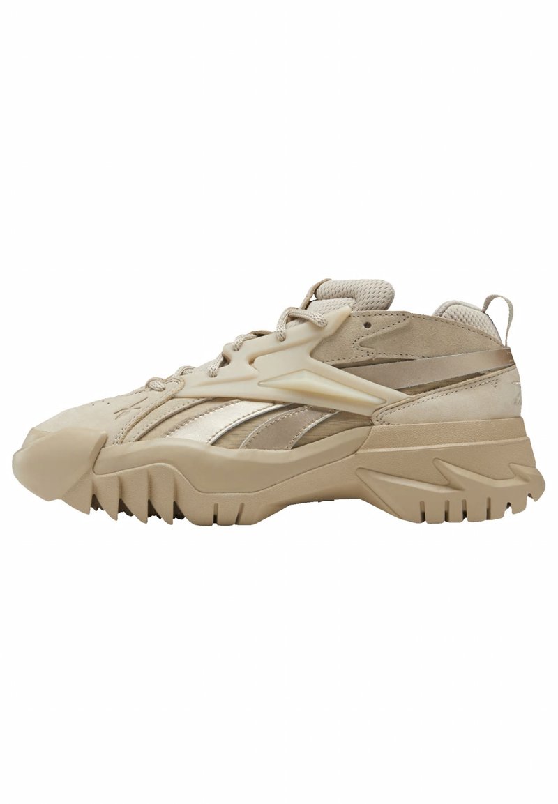 reebok beige trainers