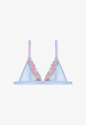 Lichtblauwe doorschijnende bralette met roze aardbeienborduursel en groene bladeren op driehoekige cups en verstelbare roze bandjes.