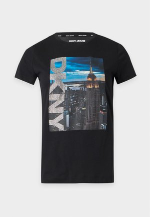 DKNY, PHOTOREAL MANHATTAN LOGO CREW NECK TEE - T-shirt con stampa - black