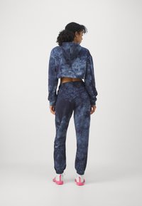 Nebbia RE-FRESH - Treniņtērpa apakšdaļas - blue