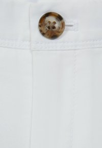 Reiss REISS PITCH SLIM FIT CASUAL CHINOS - Chinos - white