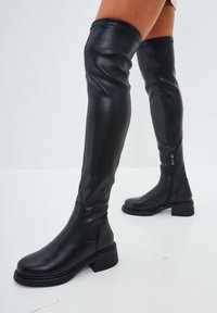 Cesare Gaspari Botas mosqueteras - black