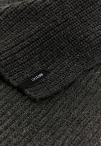 Guess Sciarpa - grau