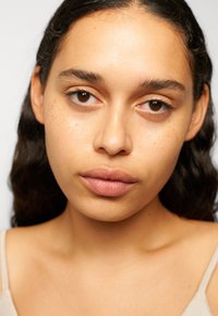 IsaDora BROW FIX TINTED EYEBROW - Øjenbrynsblyant - 54 dark brown