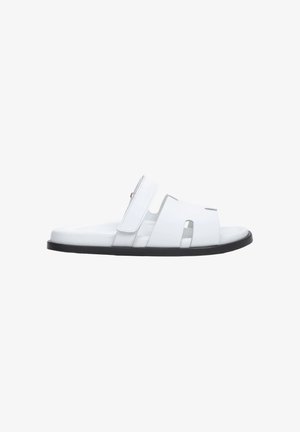 ESTRO, Mules - white