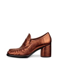 Bronse lær loafers med hæl, med en teksturert overflate, rund tå og 4 cm blokkhelt. Har en subtil sømdetalj over fronten.