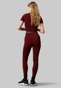 Calvin Klein Performance Leggings - rusted root