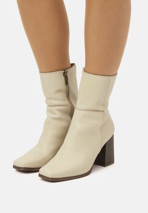 Stiefelette - sand